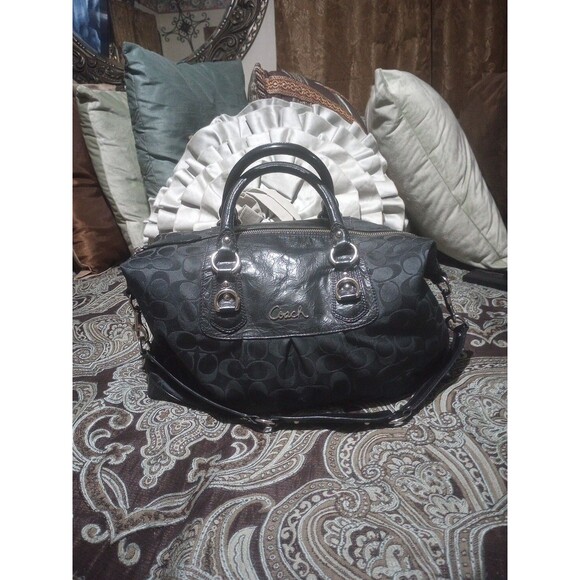 Coach Women’s Signature Logo ~ Large ~Black On Black Satchel Handbag W/ Strap - Picture 3 of 13